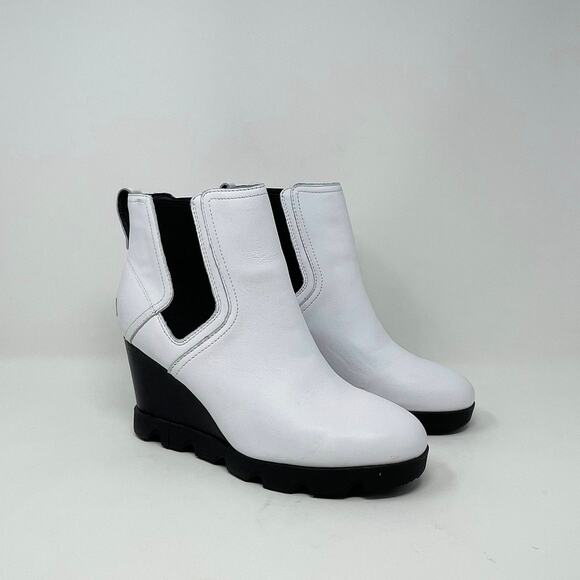 Sorel Uptown Chelsea Womens 9 White Leather w/Black Wedge Ankle Boot Snow - Picture 1 of 10